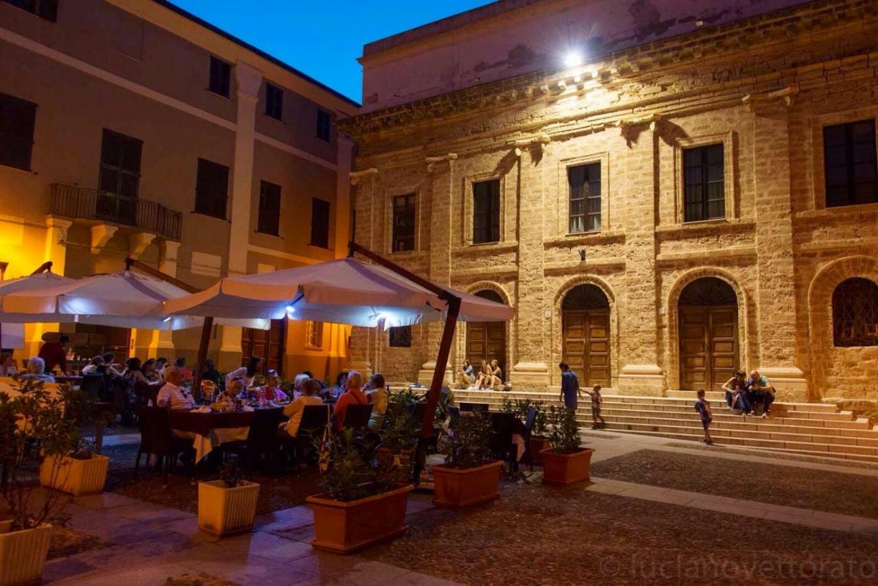 Alghero Old Town Apartment Steps To Sea And Scenic Ramparts Exterior photo